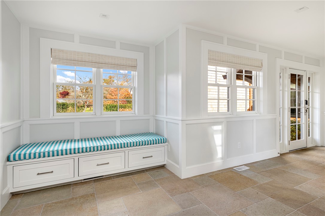 424 Third Beach Road