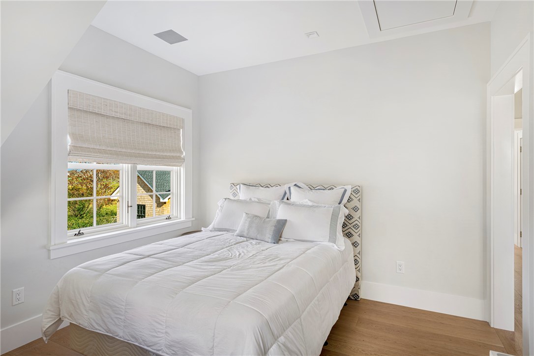 424 Third Beach Road