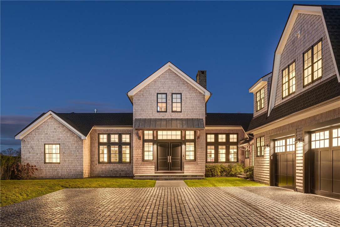 424 Third Beach Road