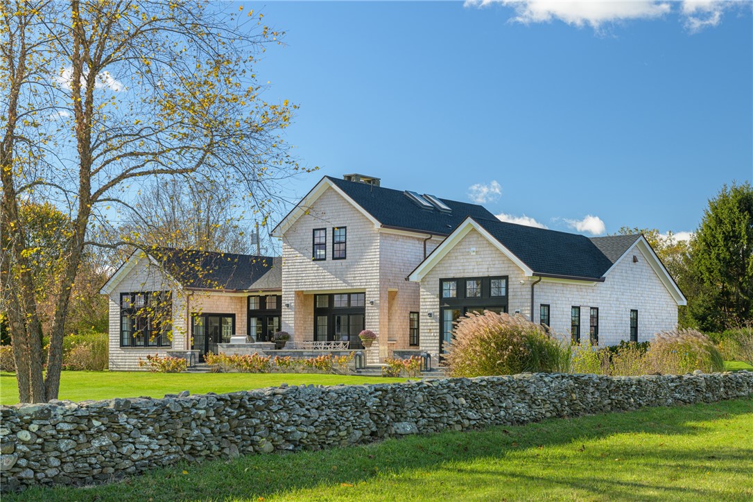 424 Third Beach Road