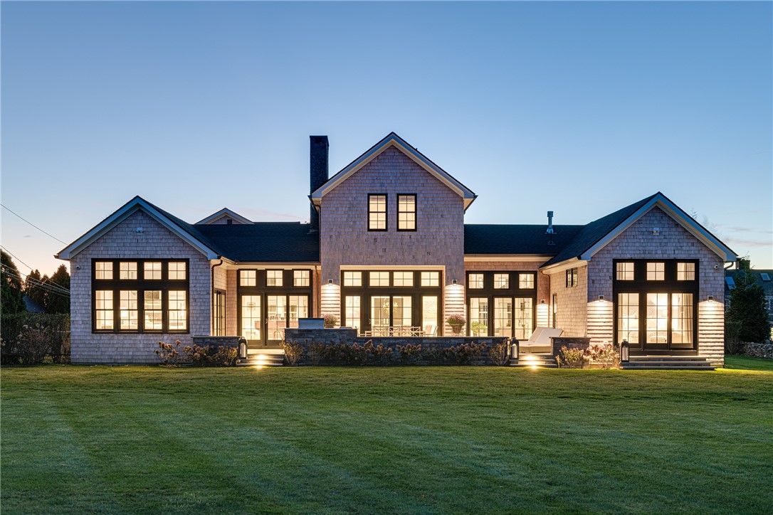 424 Third Beach Road