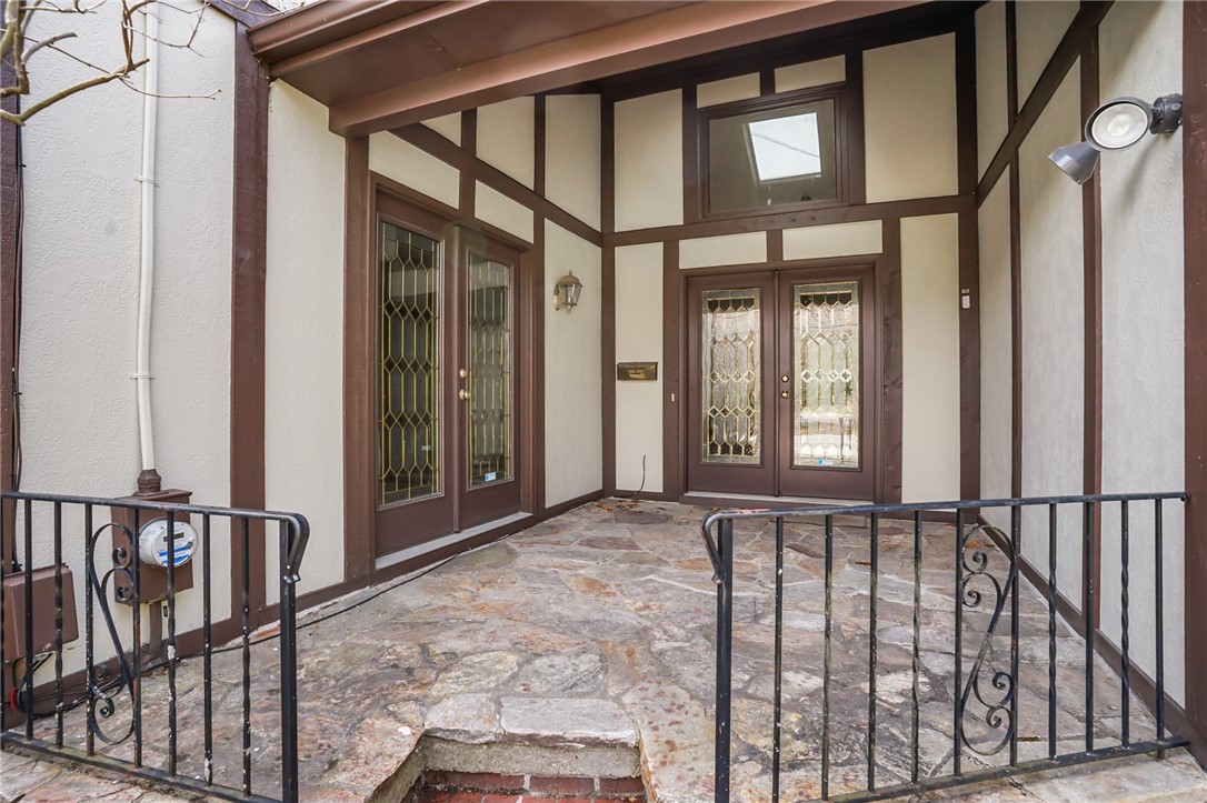 82 Mountain Laurel Drive