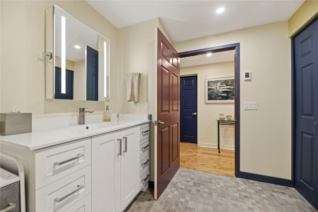 229 Medway Street 302