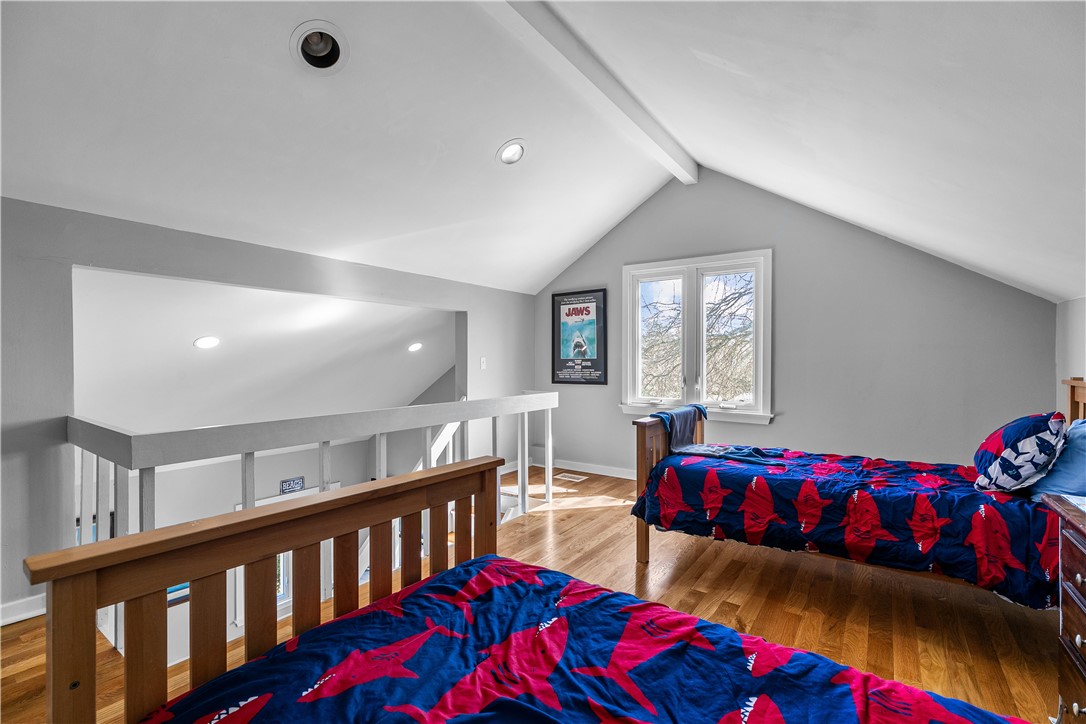 391 Valley Road