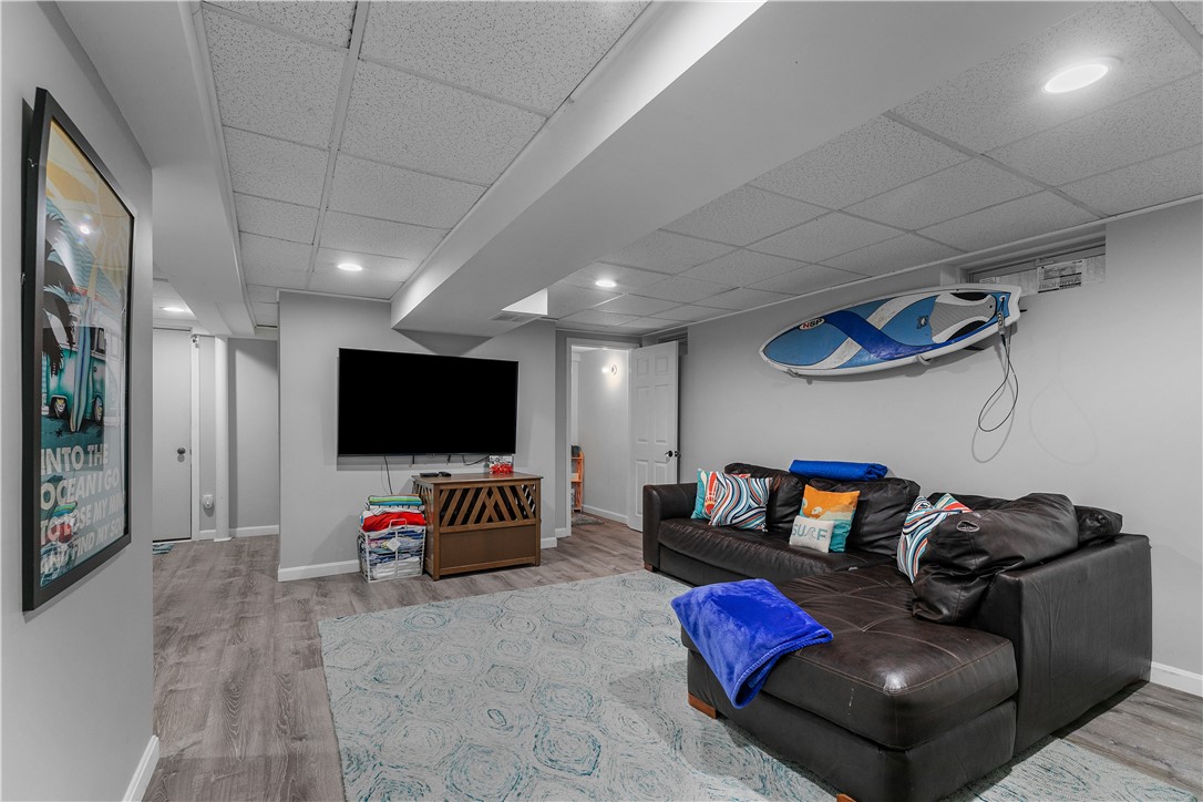 391 Valley Road