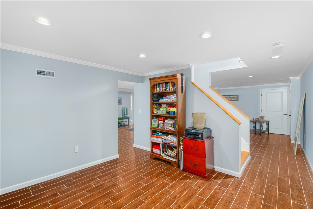 435 Cottrell Road