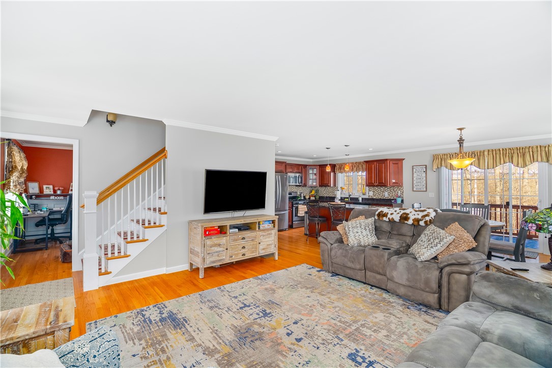 435 Cottrell Road