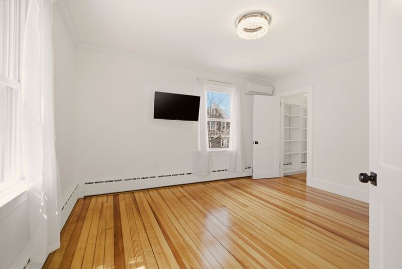 8 Champlin Street
