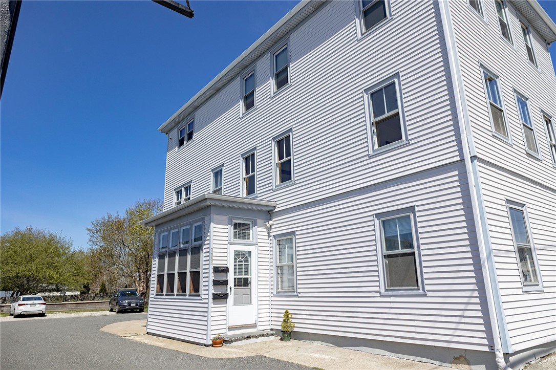 143 Mary Road 2