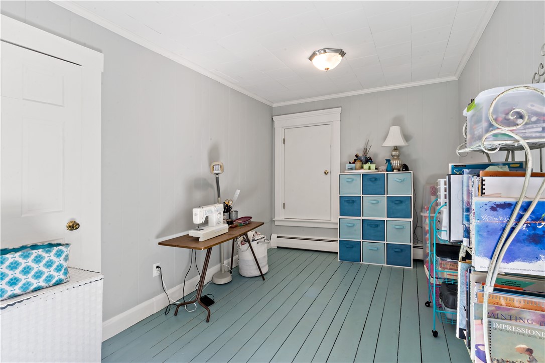 110 Ten Rod Road