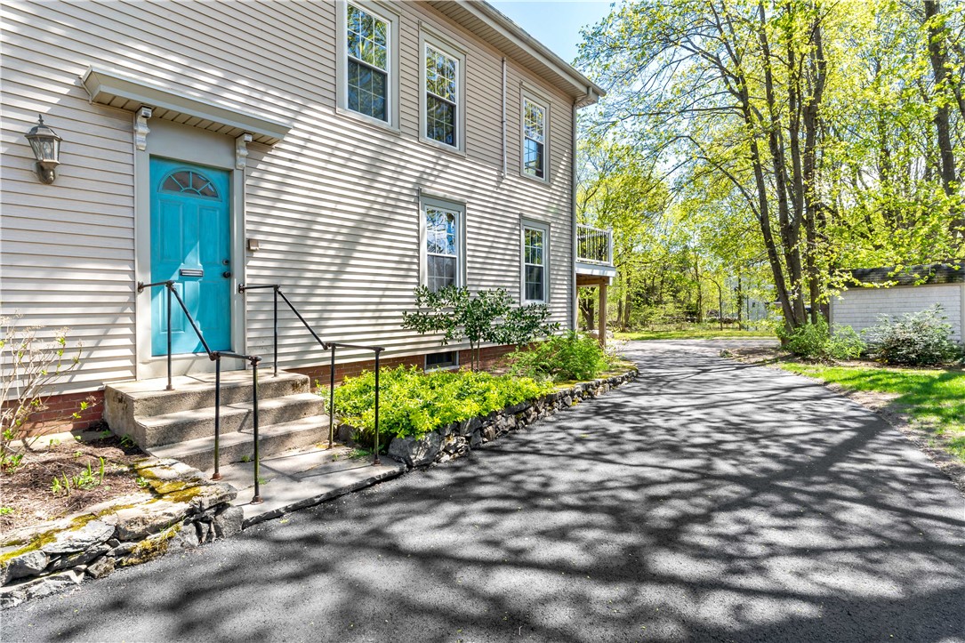 110 Ten Rod Road