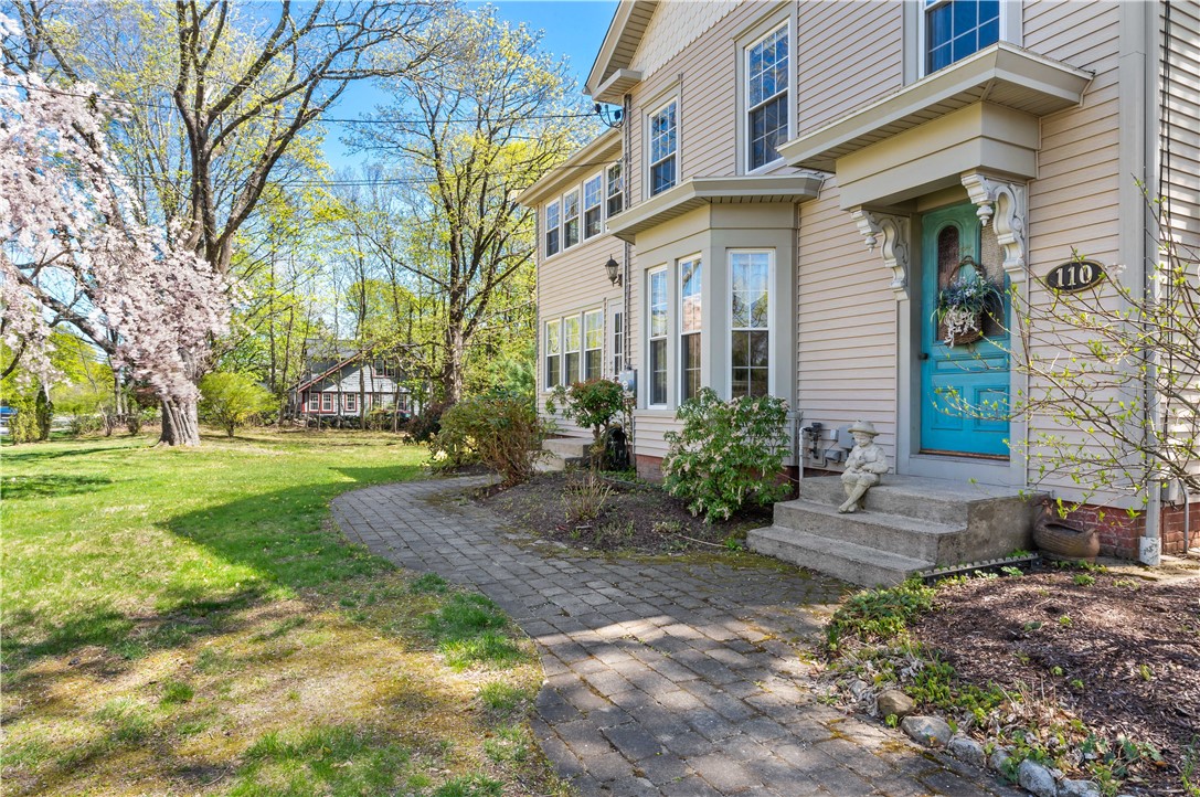 110 Ten Rod Road