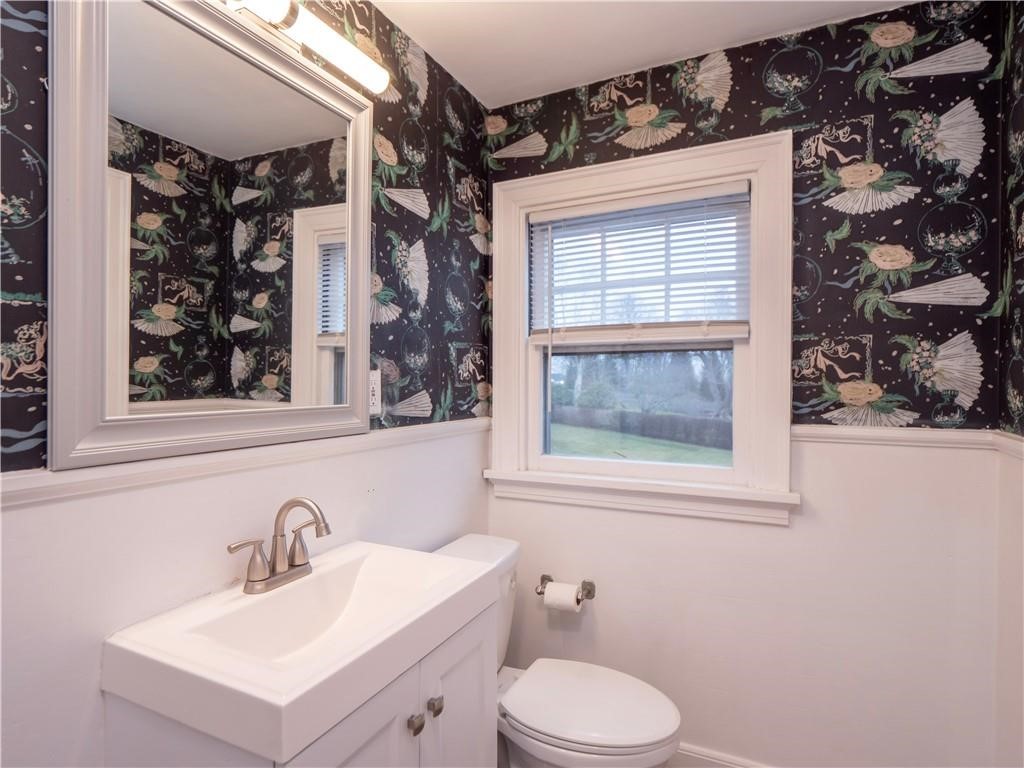 118 Ruggles Avenue 300