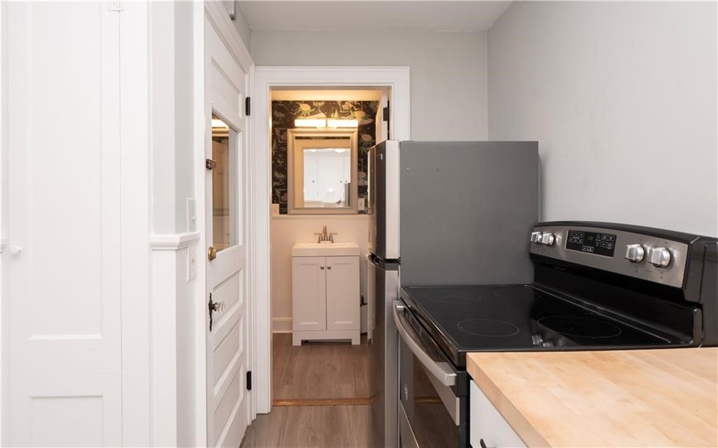 118 Ruggles Avenue 300