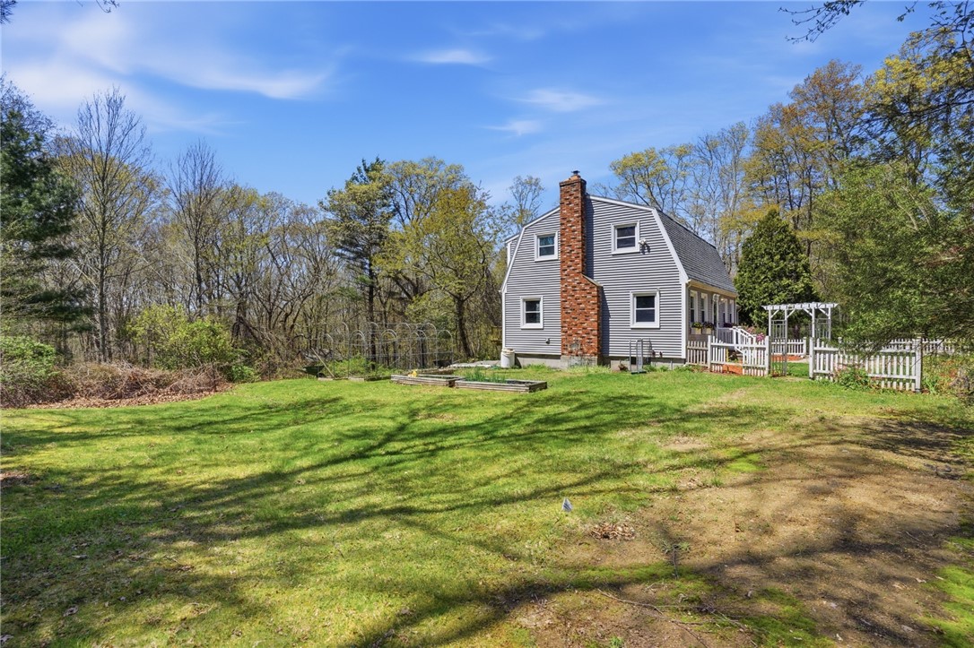 283 Tomaquag Road