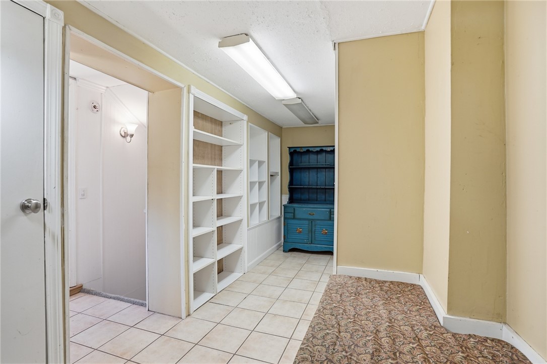 283 Tomaquag Road