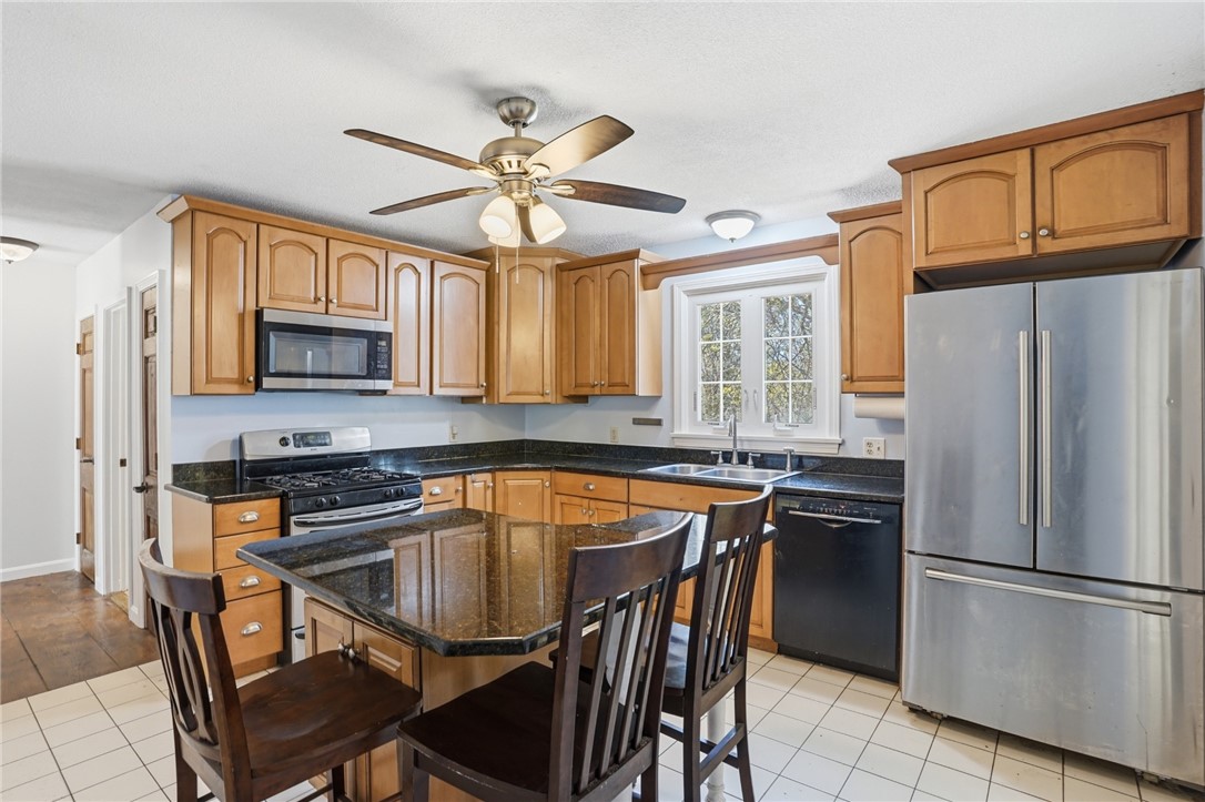 283 Tomaquag Road
