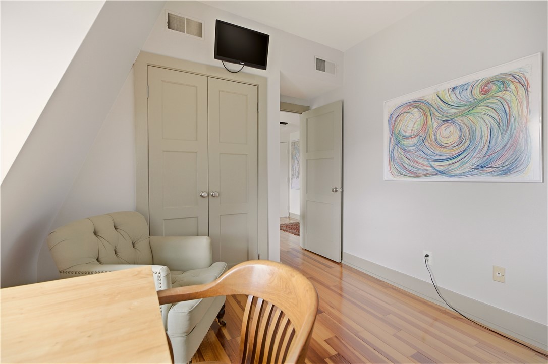 364 Bellevue Avenue