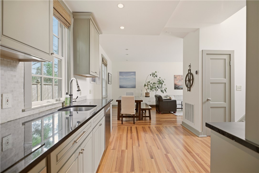 364 Bellevue Avenue
