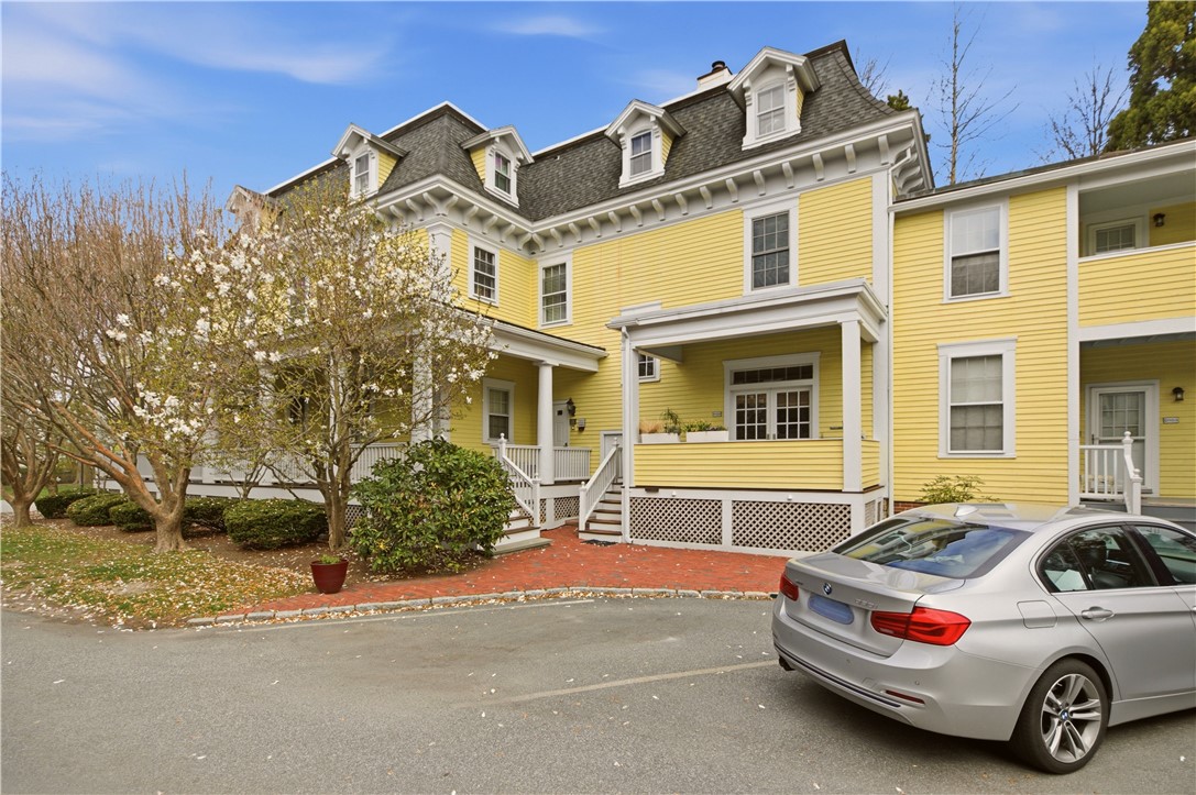 364 Bellevue Avenue