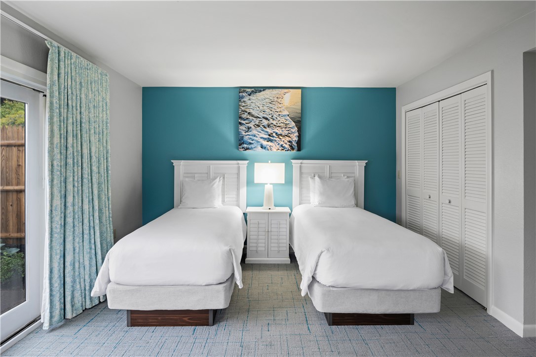 150 Bay View Drive 8