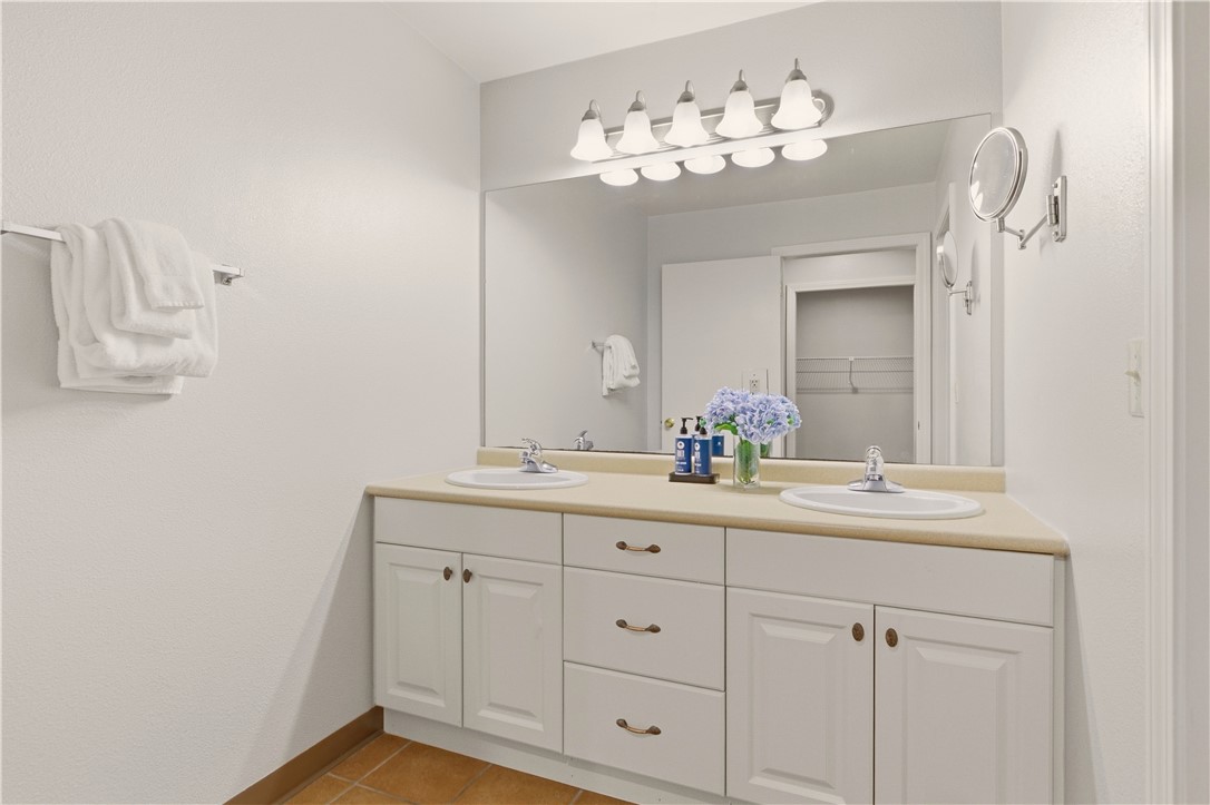 150 Bay View Drive 13