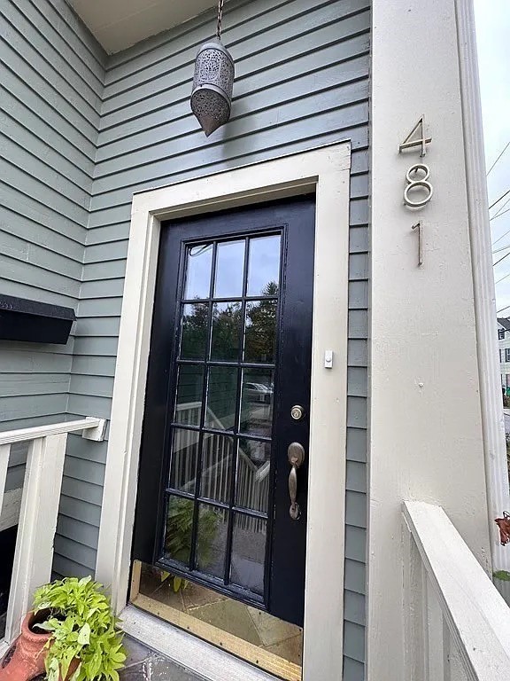 481 Pine Street 2