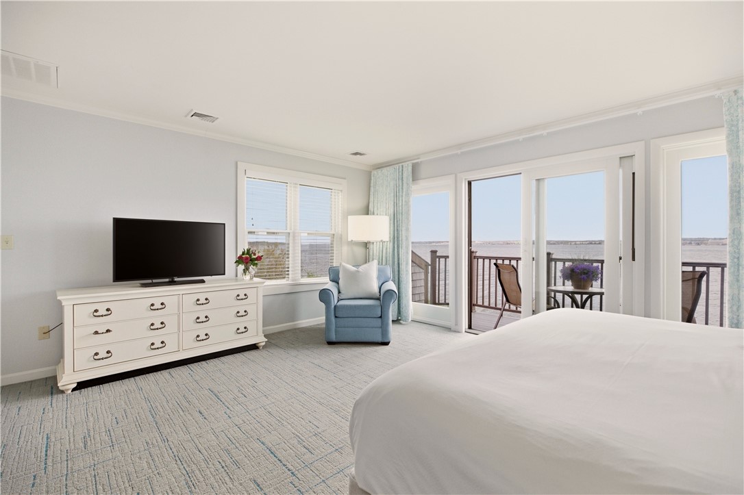 150 Bay View Drive 14