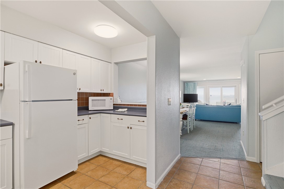 150 Bay View Drive 15