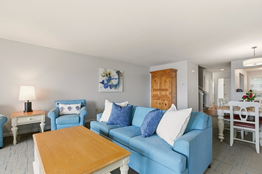 150 Bay View Drive 15