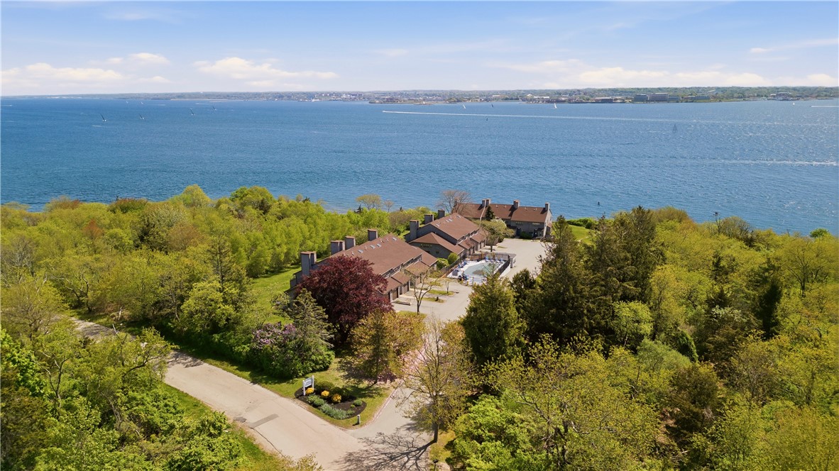 150 Bay View Drive 16