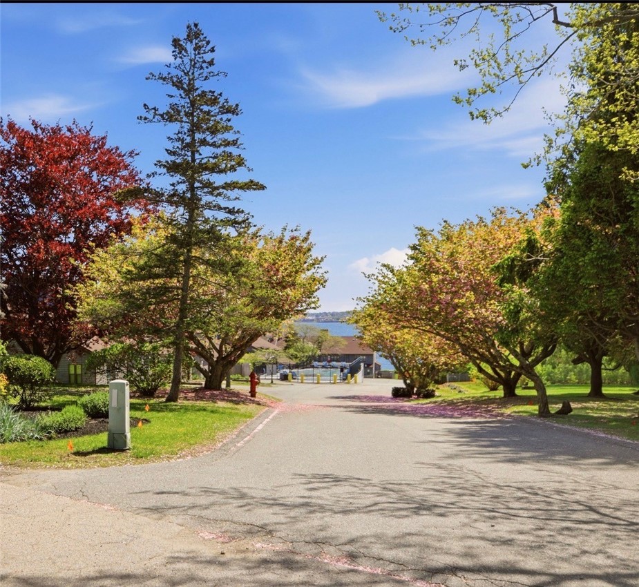 150 Bay View Drive 16