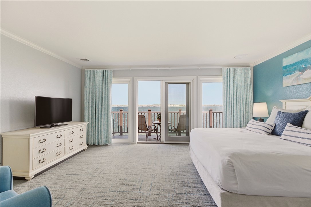 150 Bay View Drive 17