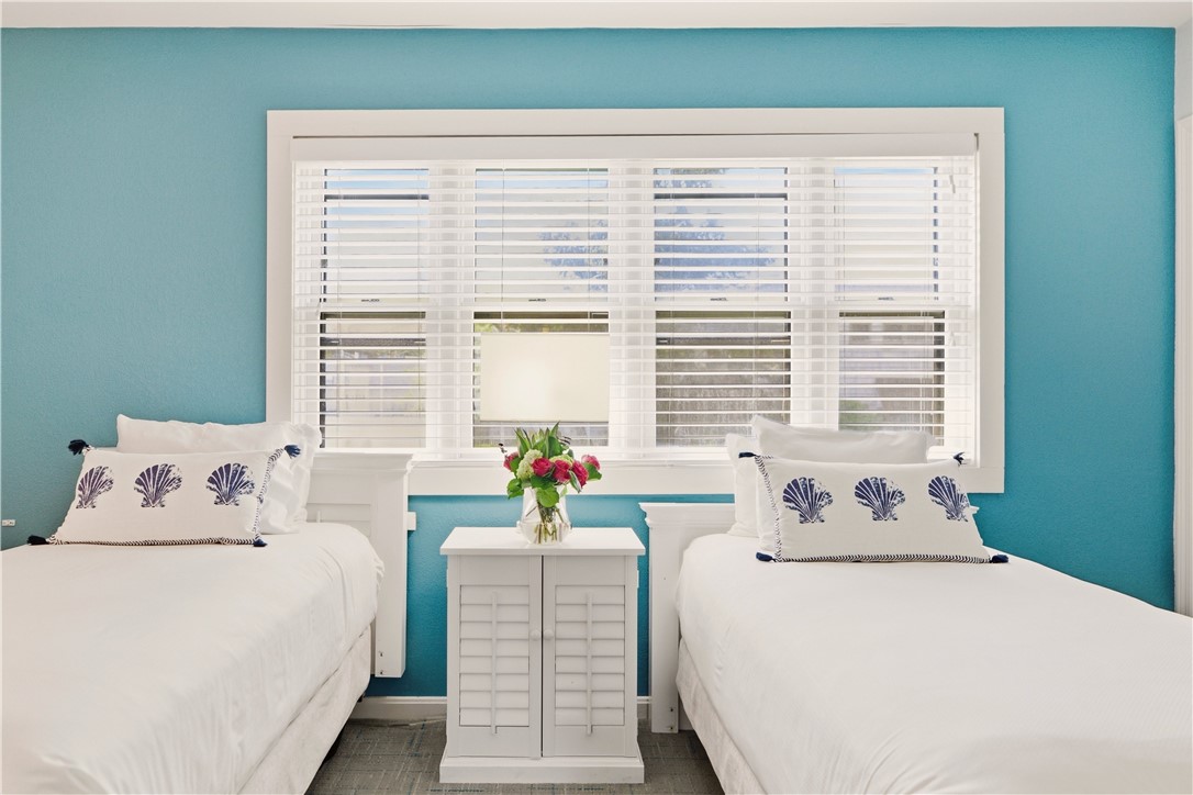 150 Bay View Drive 19