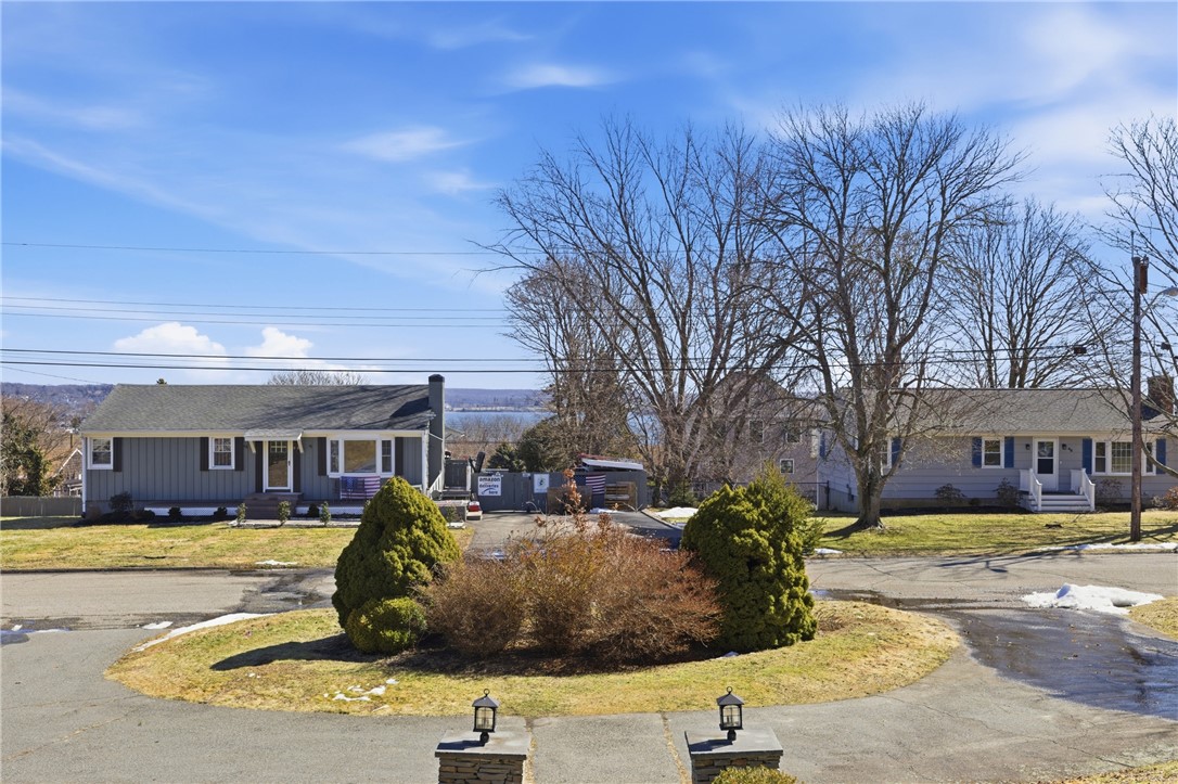 52 Viking Drive