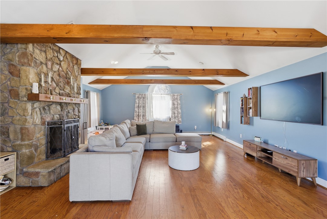 52 Viking Drive