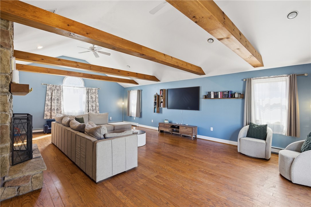 52 Viking Drive