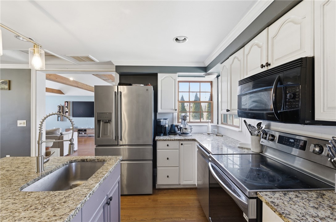 52 Viking Drive