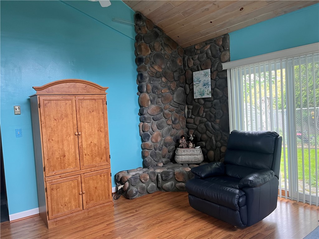 12 Willow Tree Road
