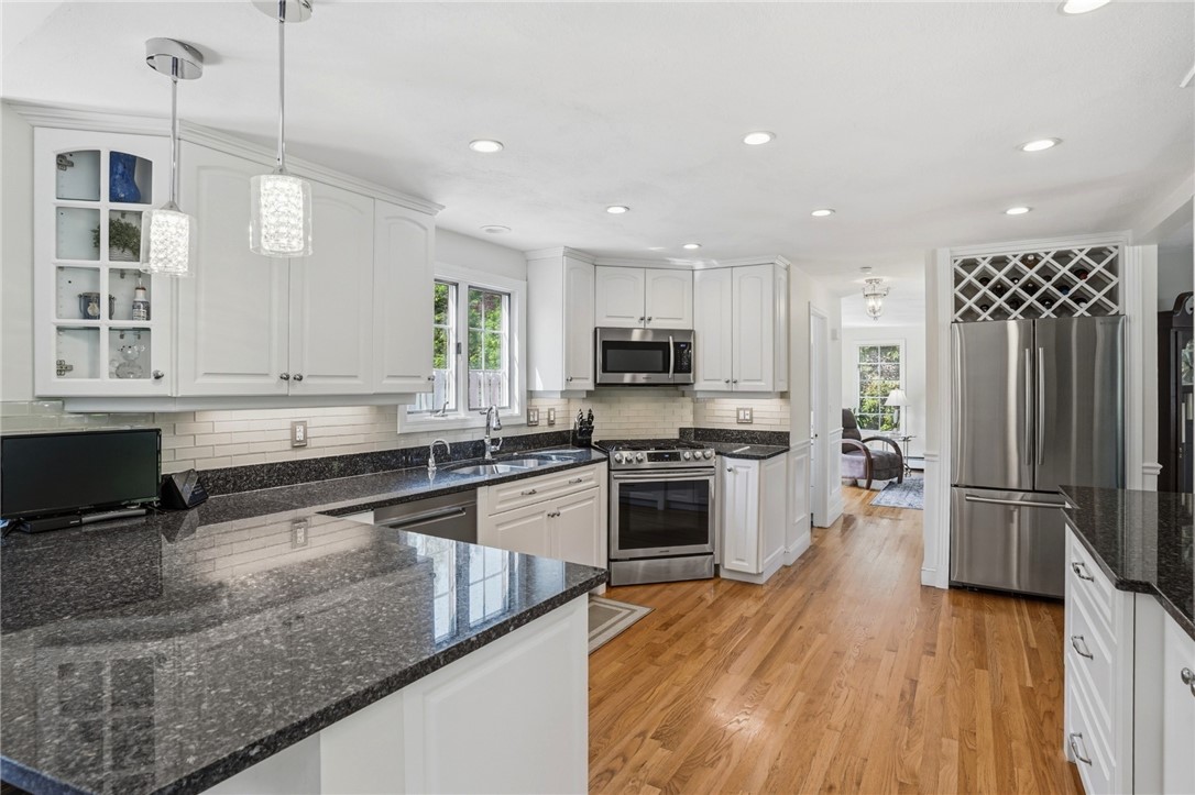 34 Brooks Farm Drive
