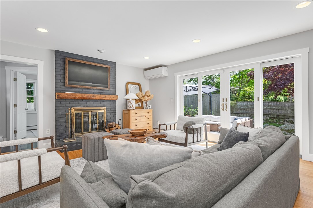 7 Florence Avenue