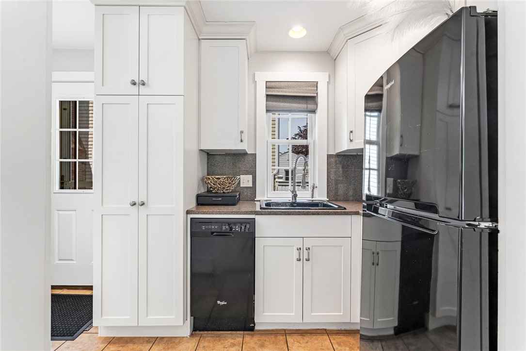 7 Florence Avenue