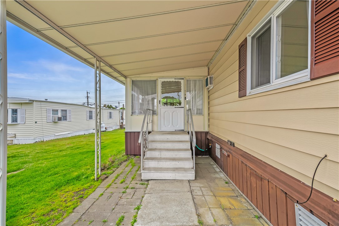 8 Thrid Street