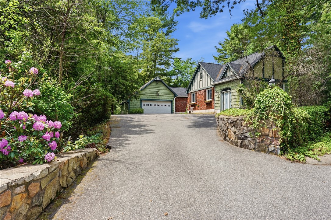 42 Georgiana Drive