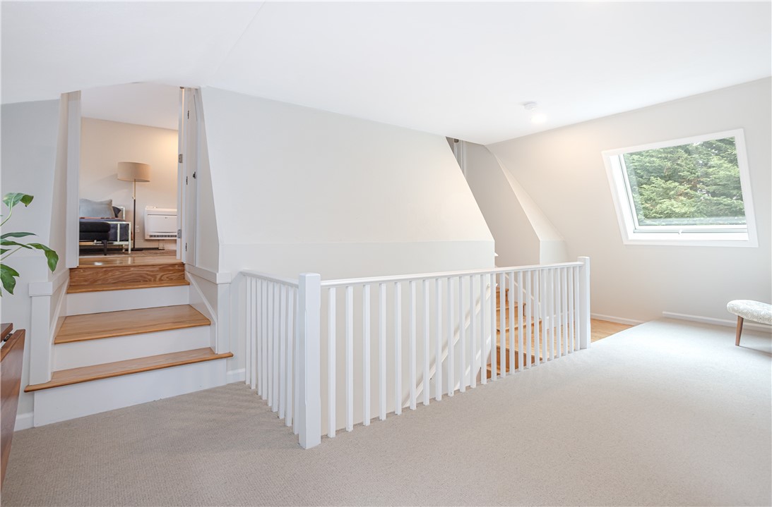 30 Standish Road