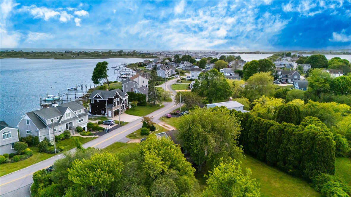 84 Shore Road
