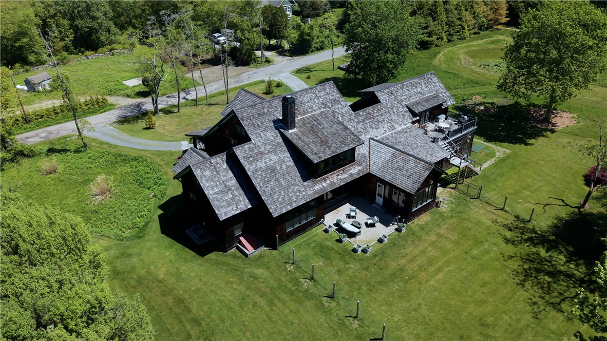 65 Blueberry Lane