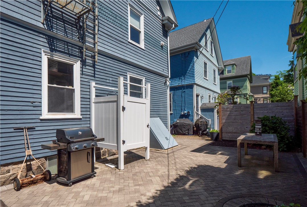 27 Mann Avenue