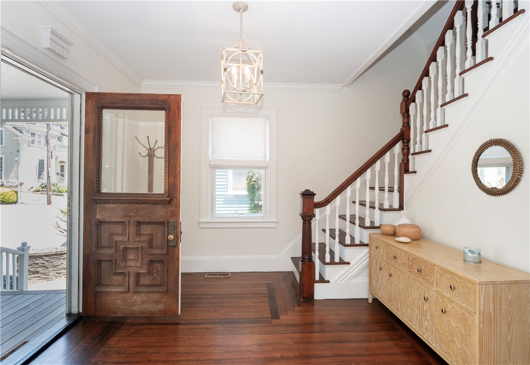 27 Mann Avenue