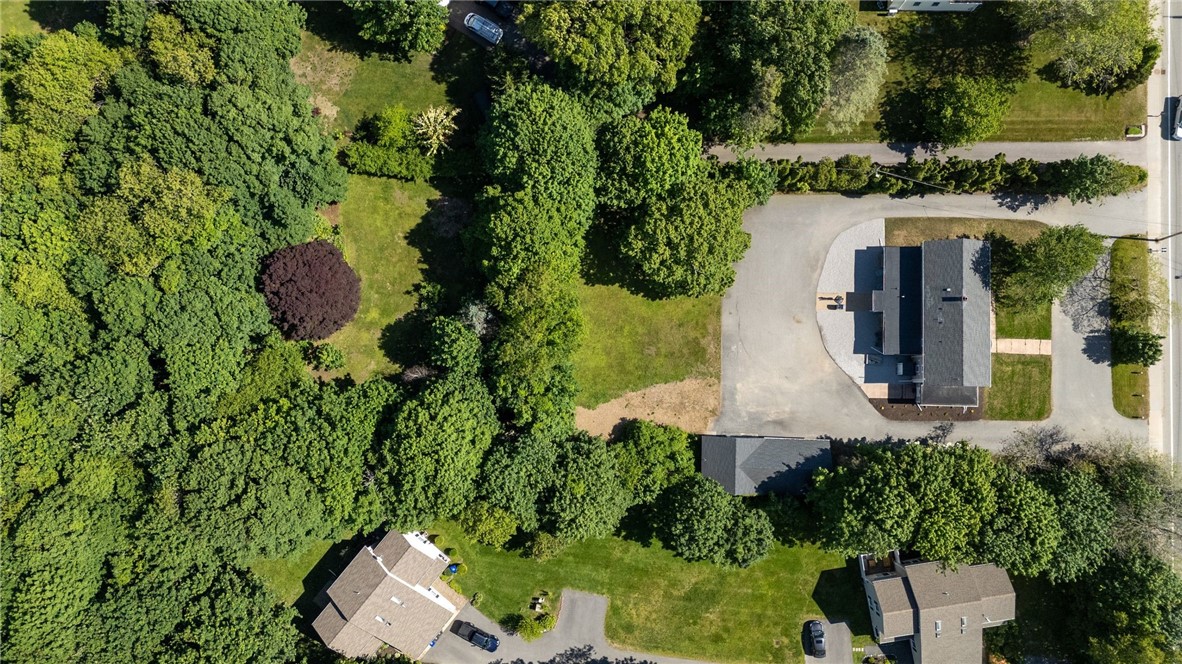 81 Bristol Ferry Road